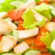 Salata od piletine s ljekovitim biljem
