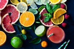 Vitamin C iz voća ili kao dodatak prehrani – ima li razlike?